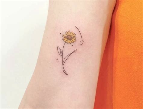 feminine minimalist tattoo|More.